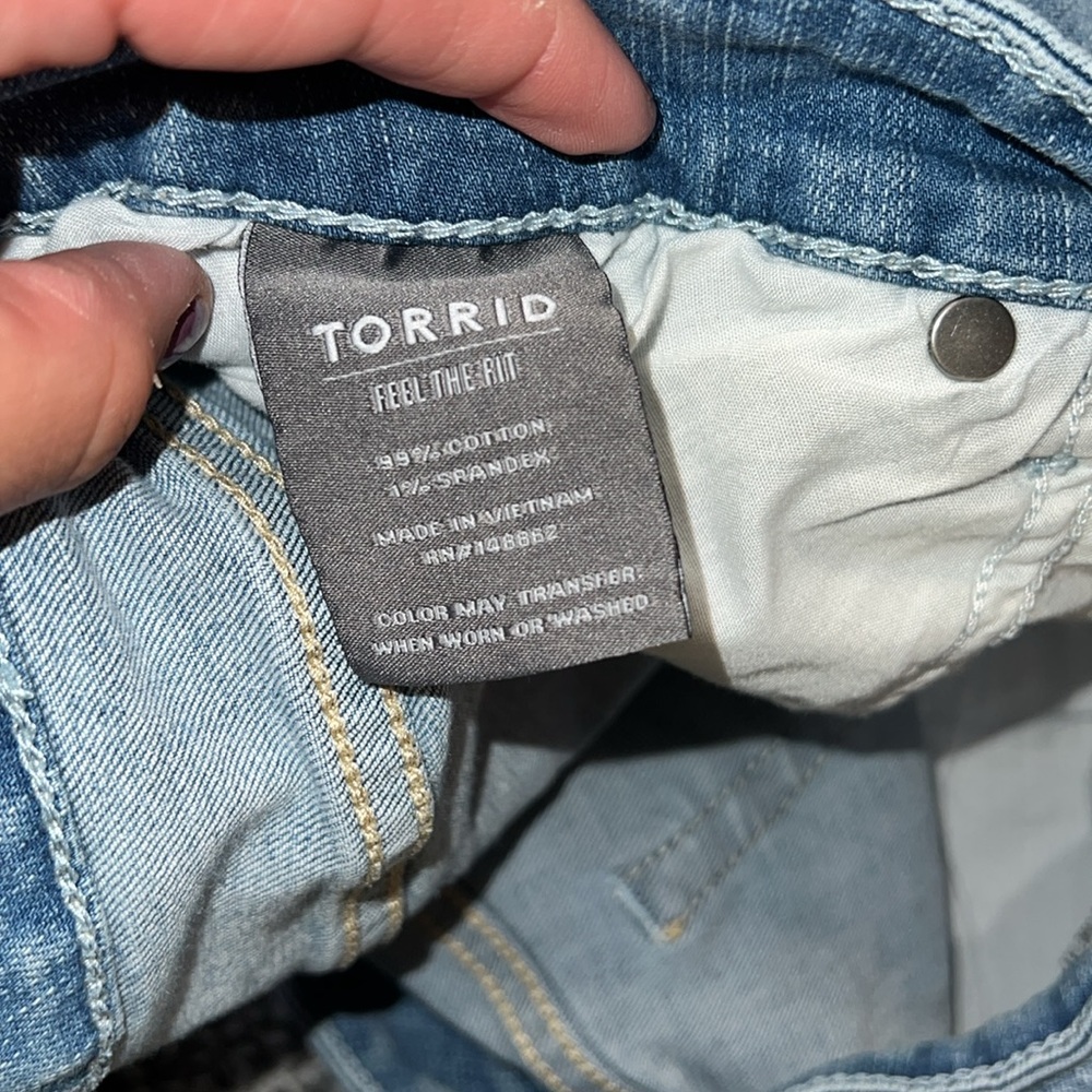 Torrid Bermuda Jean Shorts - Picture 4 of 4